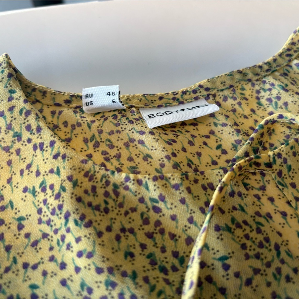 Bodyflirt Yellow Floral Ruffle Cap Sleeve V-Neck Blouse Size 6 - Picture 7 of 10